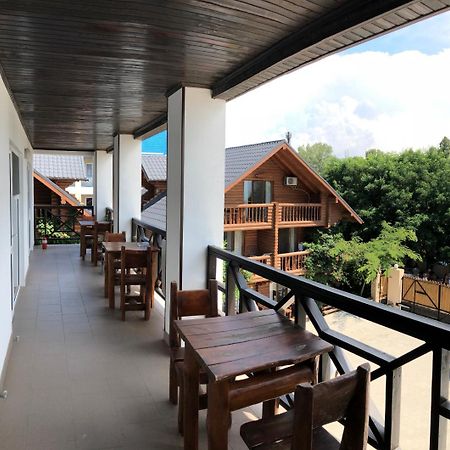 Веселий Кут Hotell Zaliznij Port Eksteriør bilde