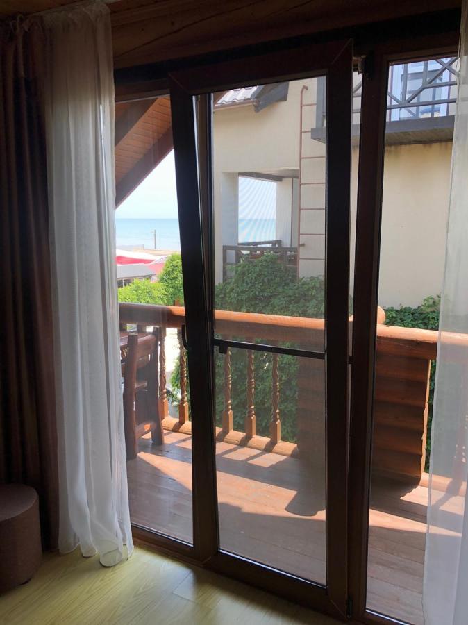 Веселий Кут Hotell Zaliznij Port Eksteriør bilde