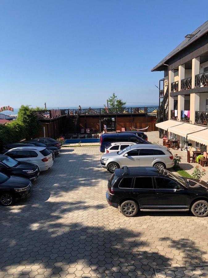 Веселий Кут Hotell Zaliznij Port Eksteriør bilde