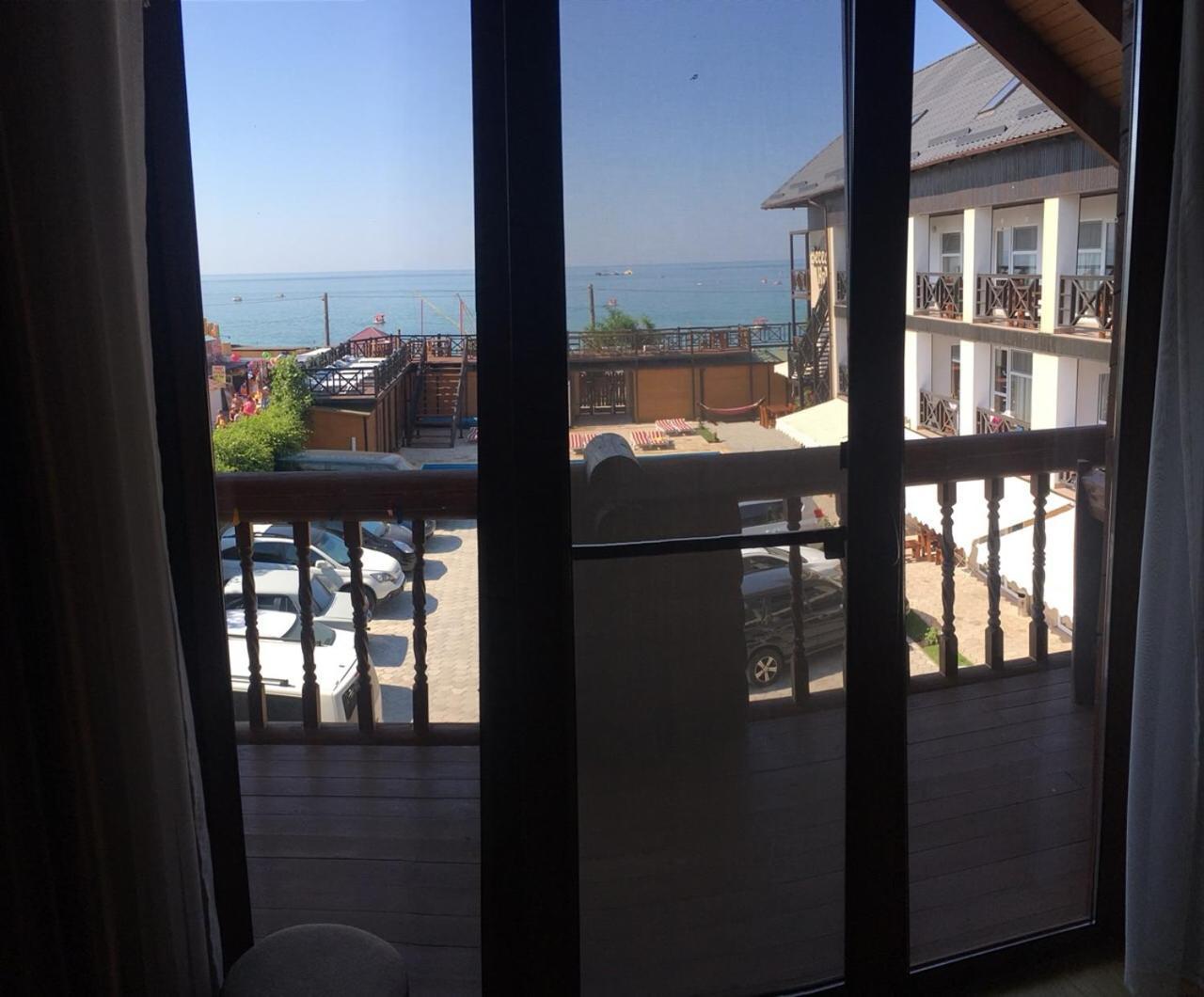 Веселий Кут Hotell Zaliznij Port Eksteriør bilde